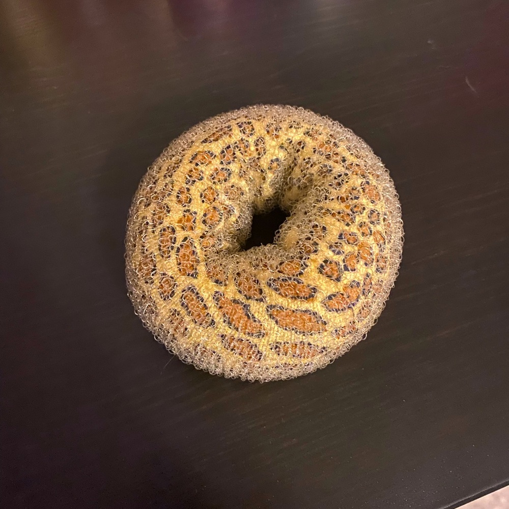 CHEETAH DONUT BUN MAKER